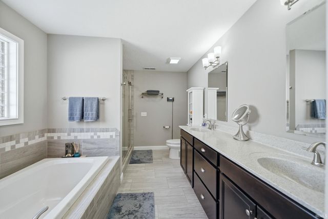12611 Berkhill Cove, Fort Wayne, IN 46818