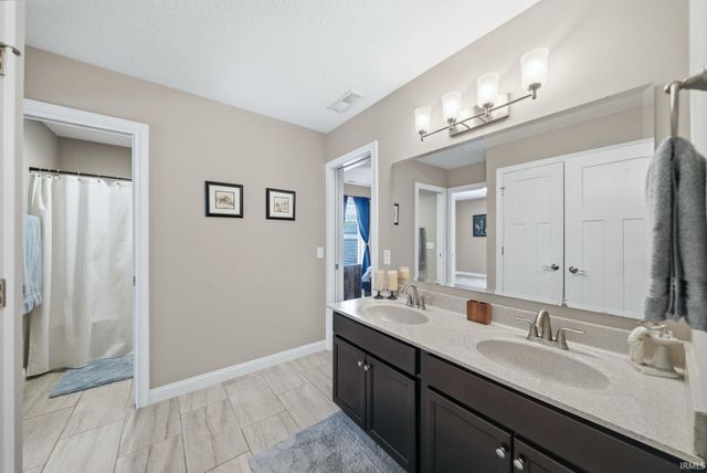 12611 Berkhill Cove, Fort Wayne, IN 46818
