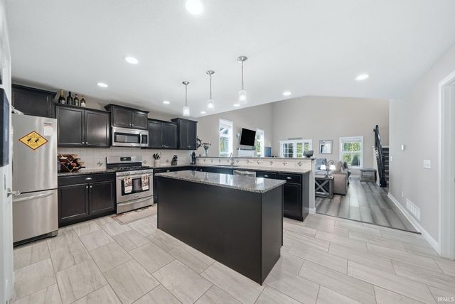 12611 Berkhill Cove, Fort Wayne, IN 46818