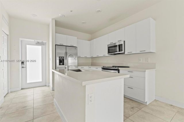 4636 NW 84th Ave 48, Doral, FL 33166