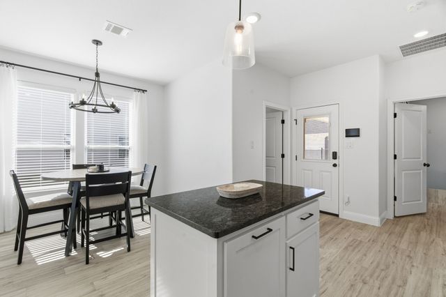 649 Charlotte Lane, Burleson, TX 76028