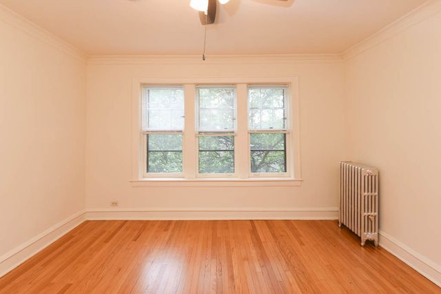 2850 W CULLOM Avenue 3, Chicago, IL 60618