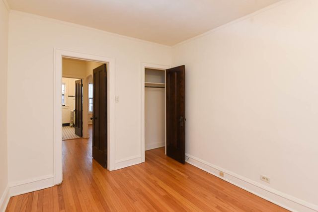 2850 W CULLOM Avenue 3, Chicago, IL 60618