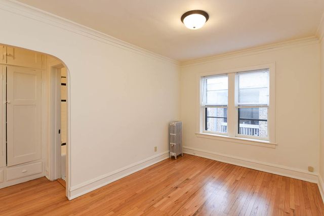 2850 W CULLOM Avenue 3, Chicago, IL 60618