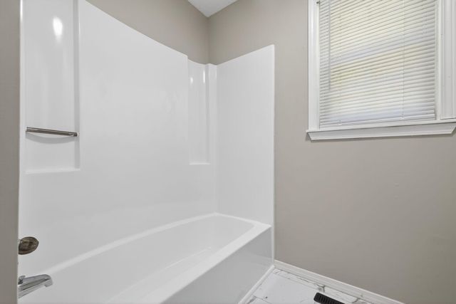 202 N Elmwood Avenue, Republic, MO 65738