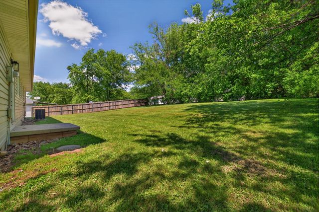 202 N Elmwood Avenue, Republic, MO 65738