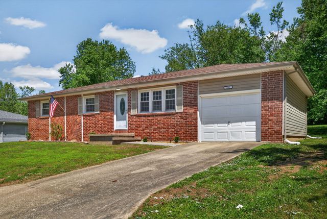202 N Elmwood Avenue, Republic, MO 65738