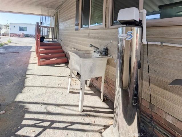 432 S Harbor 143, Santa Ana, CA 92704
