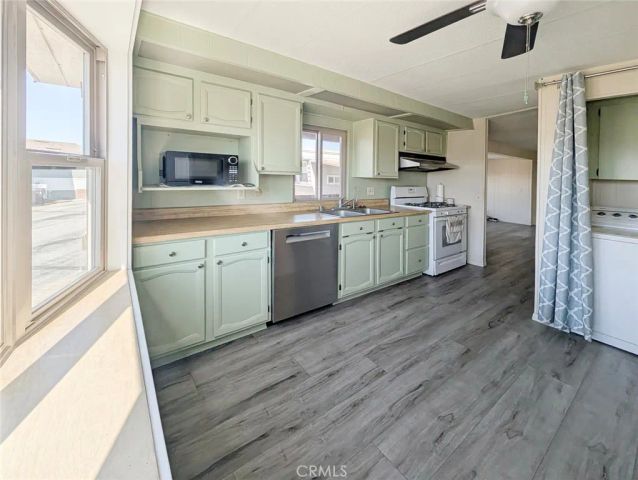 432 S Harbor 143, Santa Ana, CA 92704