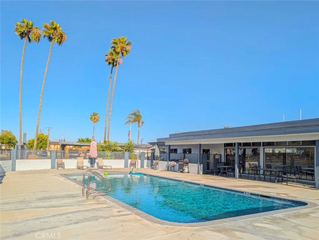 432 S Harbor 143, Santa Ana, CA 92704