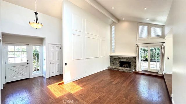 5514 E Crater Lake, Orange, CA 92867