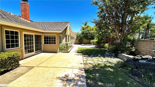 5514 E Crater Lake, Orange, CA 92867
