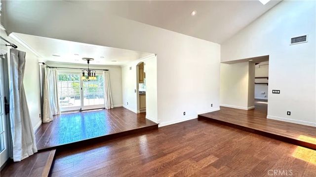 5514 E Crater Lake, Orange, CA 92867