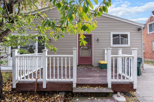 2115 E Hudson Avenue, Royal Oak, MI 48067