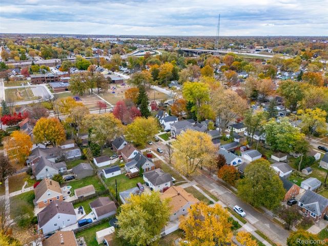 2115 E Hudson Avenue, Royal Oak, MI 48067