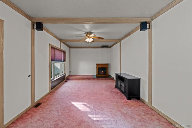 2115 E Hudson Avenue, Royal Oak, MI 48067