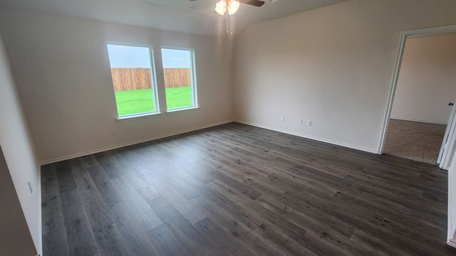 1204 Breezy Oak Drive, Nevada, TX 75173