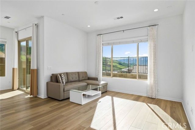 11957 Shadeland, Corona, CA 92883