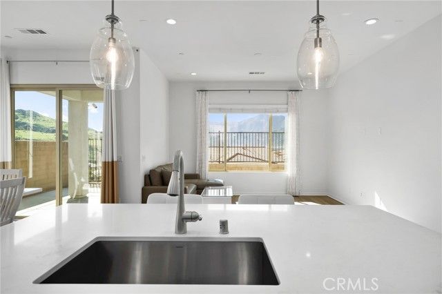 11957 Shadeland, Corona, CA 92883