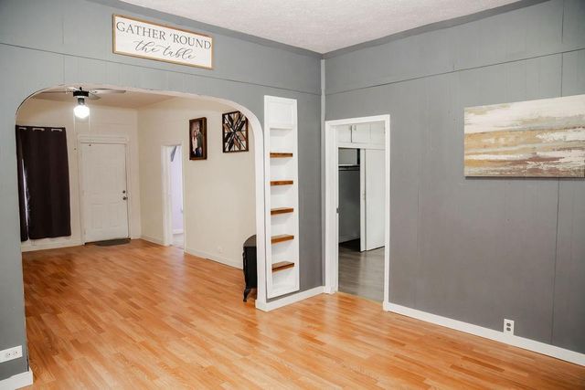 17325 47th Road, Parsons, KS 67357