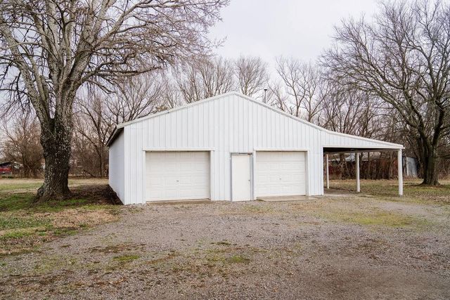 17325 47th Road, Parsons, KS 67357