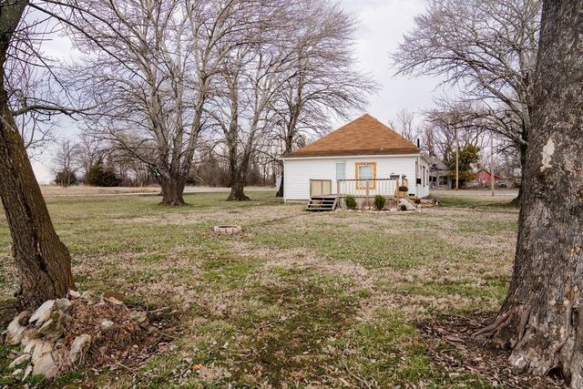 17325 47th Road, Parsons, KS 67357