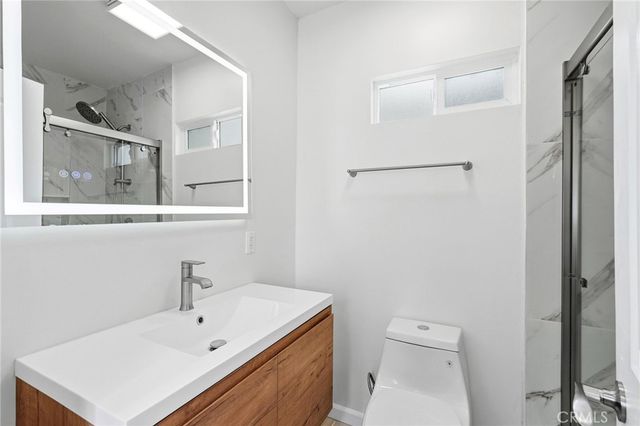 10846 Huston Street, North Hollywood, CA 91601