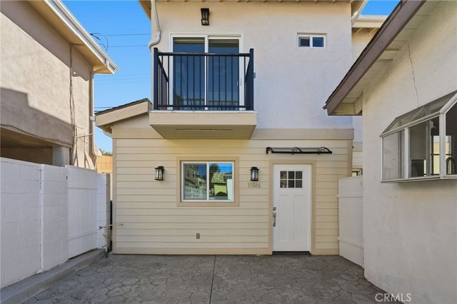 10846 Huston Street, North Hollywood, CA 91601