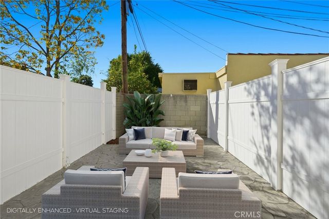 10846 Huston Street, North Hollywood, CA 91601