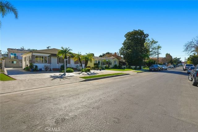 10846 Huston Street, North Hollywood, CA 91601