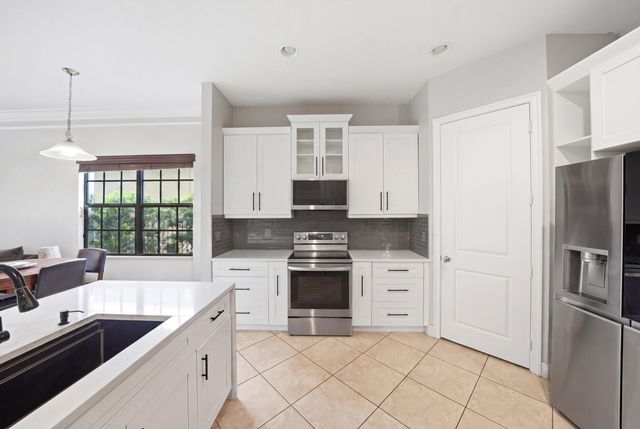 7561 NW 112th Terrace, Parkland, FL 33076
