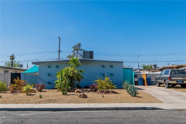 5101 Sun Valley Drive, Las Vegas, NV 89122