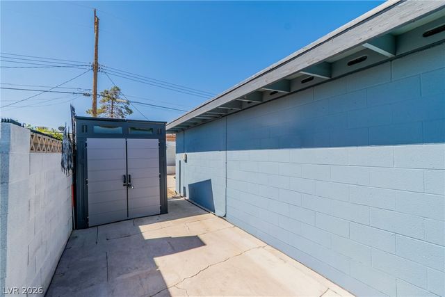 5101 Sun Valley Drive, Las Vegas, NV 89122