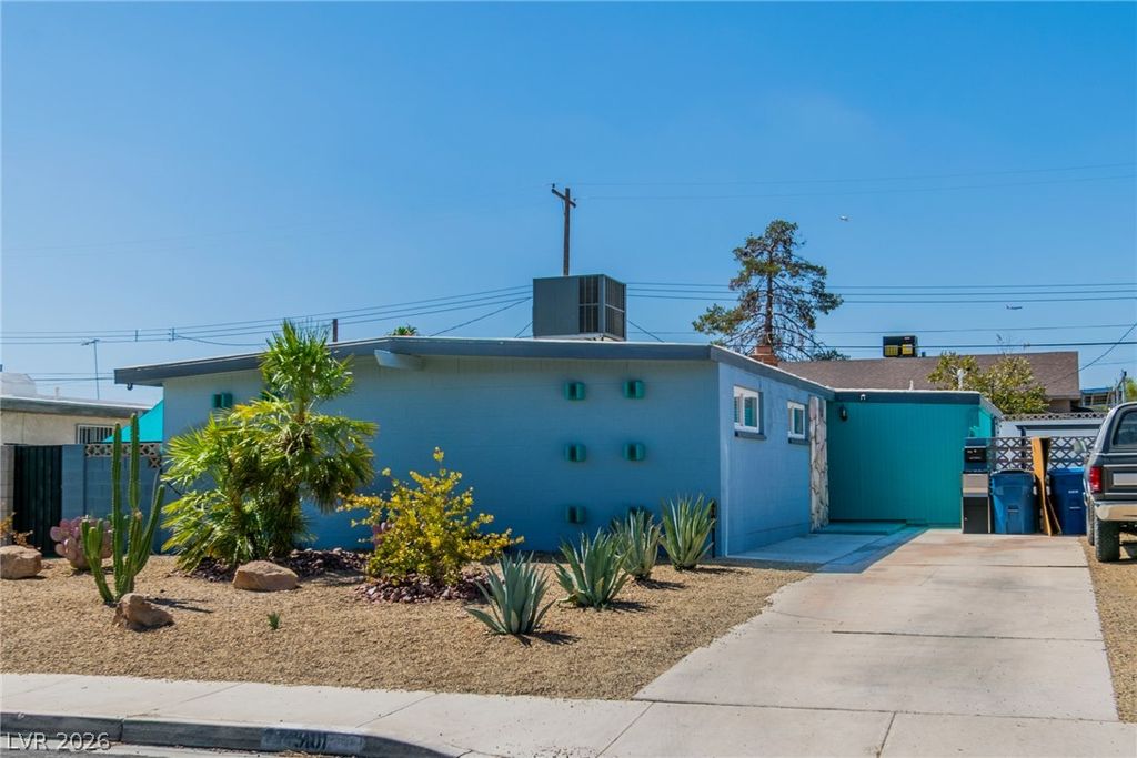 5101 Sun Valley Drive, Las Vegas, NV 89122