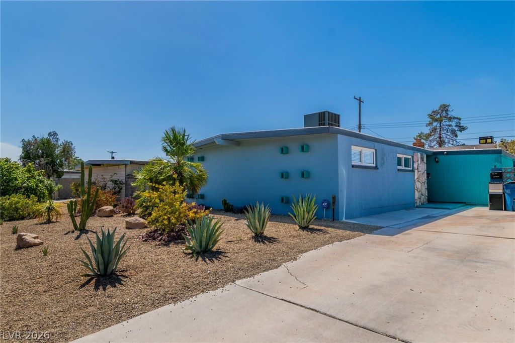 5101 Sun Valley Drive, Las Vegas, NV 89122 — photo 2