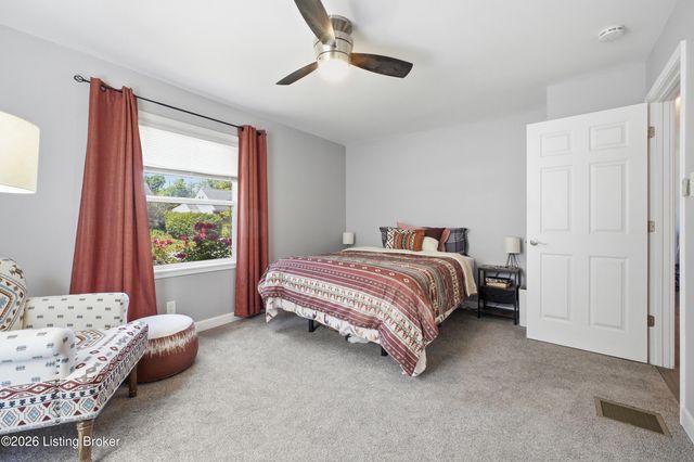 233 Monohan Dr, Louisville, KY 40207