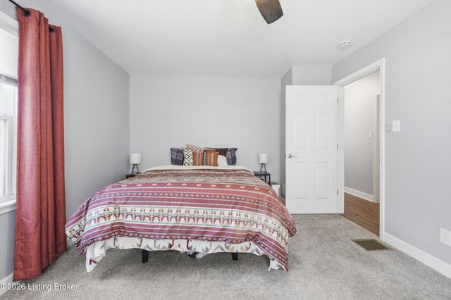 233 Monohan Dr, Louisville, KY 40207