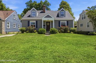 233 Monohan Dr, Louisville, KY 40207