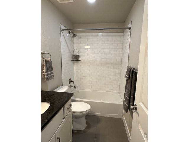 2608 Kansas Dr B-113, Fort Collins, CO 80525