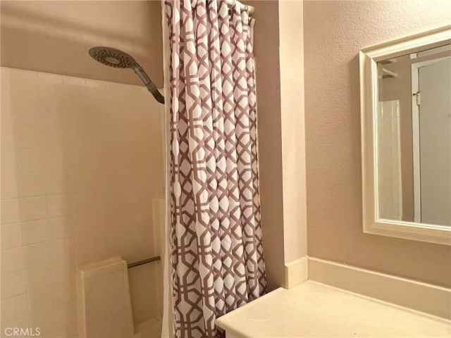 17 Goldenrod, Irvine, CA 92614