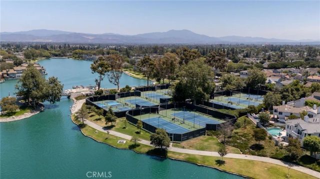 17 Goldenrod, Irvine, CA 92614