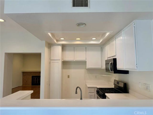 17 Goldenrod, Irvine, CA 92614
