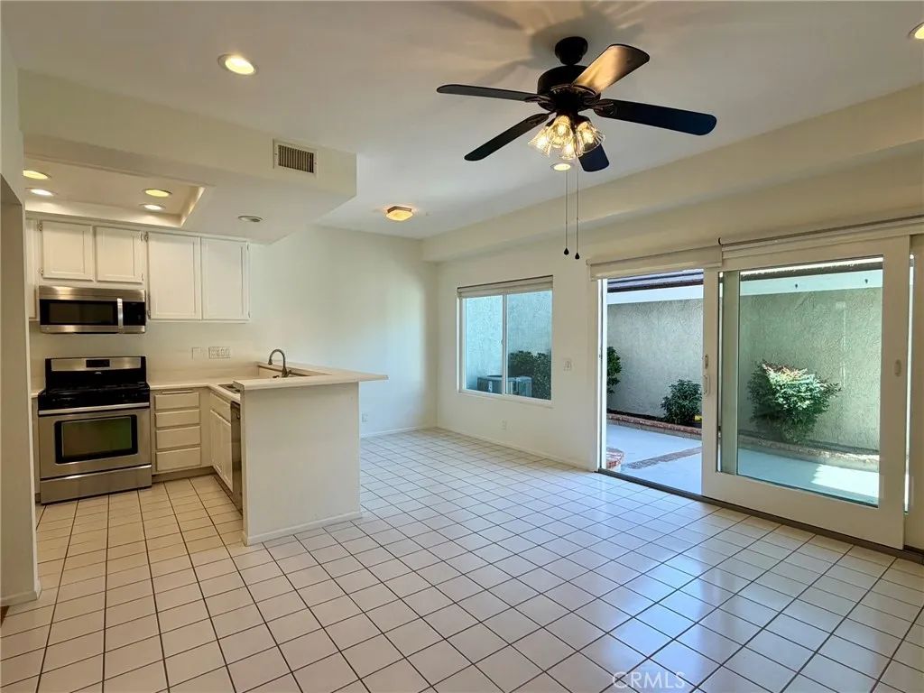 17 Goldenrod, Irvine, CA 92614