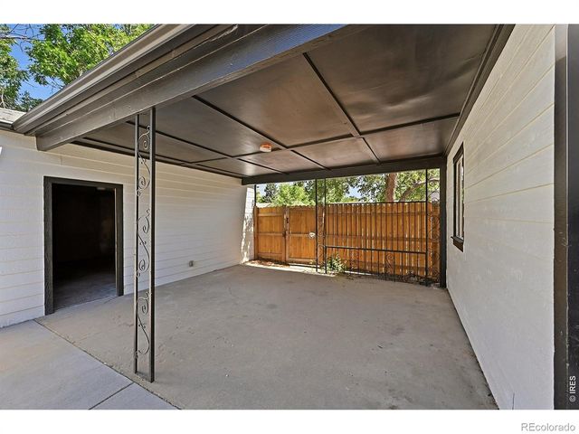 1902 Kenton Street, Aurora, CO 80010