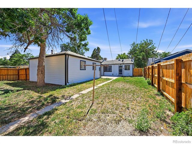 1902 Kenton Street, Aurora, CO 80010