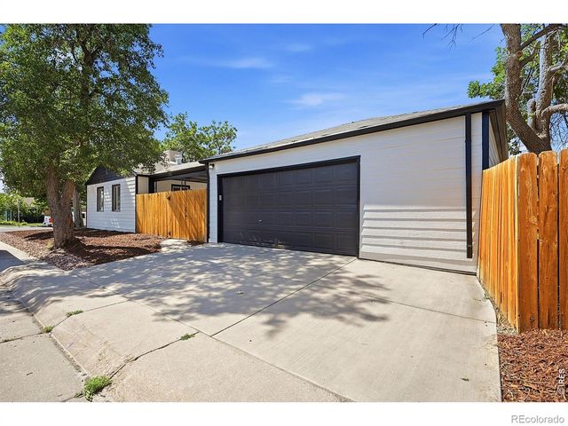 1902 Kenton Street, Aurora, CO 80010