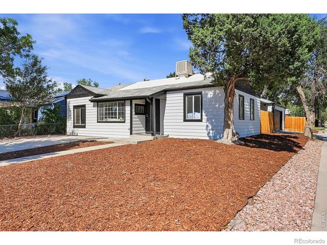 1902 Kenton Street, Aurora, CO 80010
