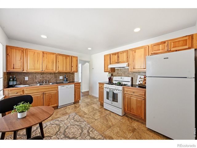 1902 Kenton Street, Aurora, CO 80010