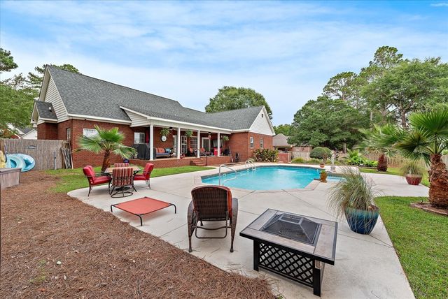 103 Drummond Ct, Dothan, AL 36305