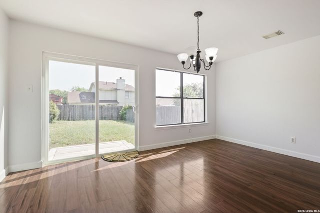 6527 Magic Oaks, San Antonio, TX 78239